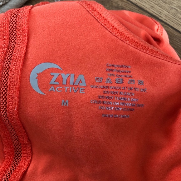 ZYIA effortless tank M - Picture 8 of 8